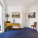 Albrechtshof Апарт-отель