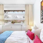 Albrechtshof Aparthotel 3*