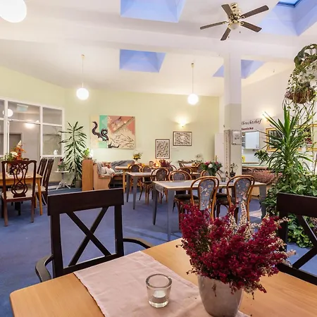 Albrechtshof アパートホテル 3*