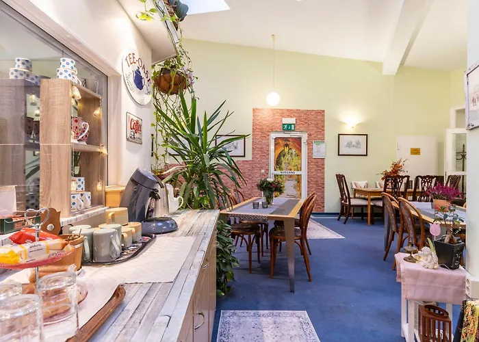 מלון דירות Albrechtshof 3*